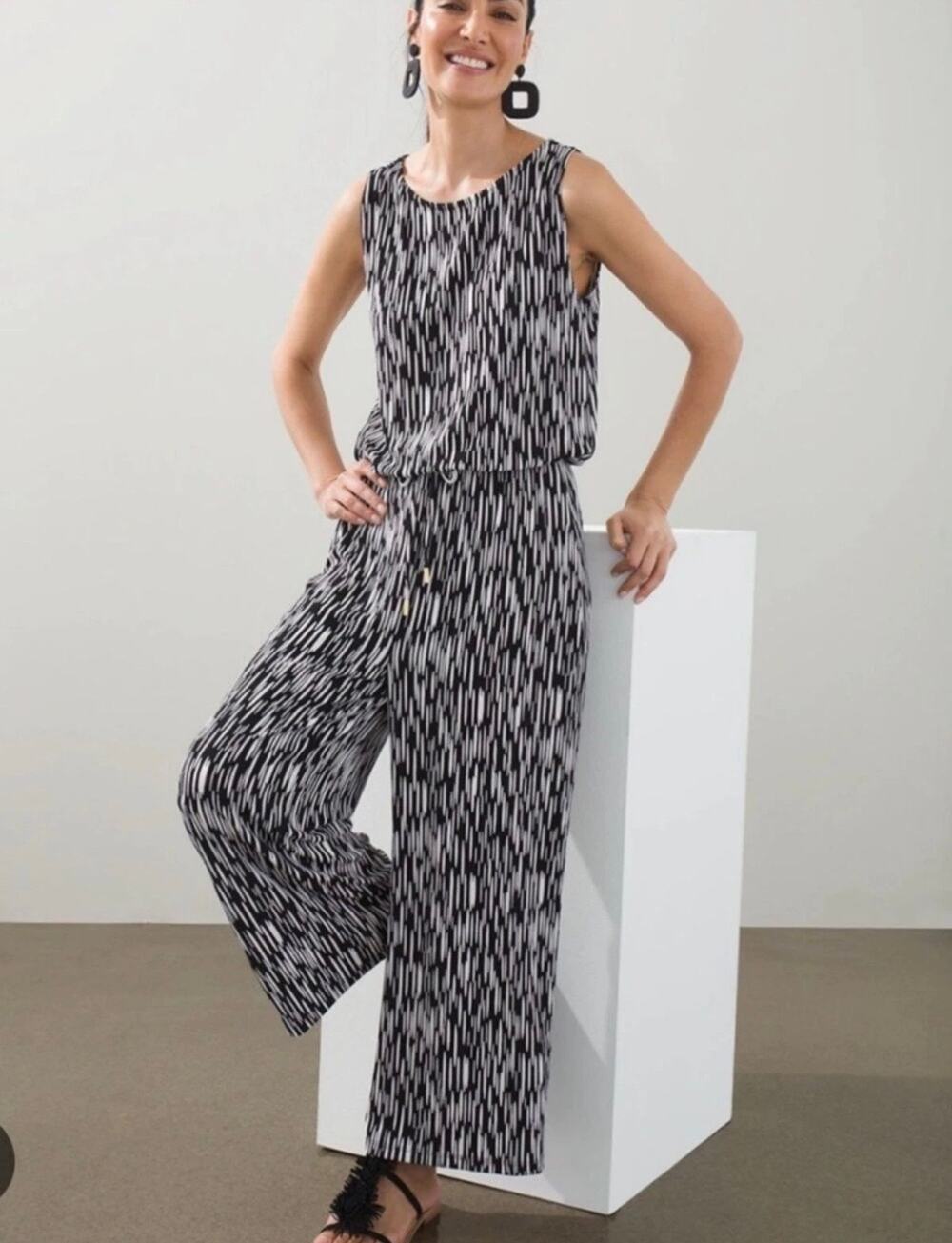 Chico’s Travelers Black White Sleeveless Jumpsuit Size 1 Womens Medium US 8-10